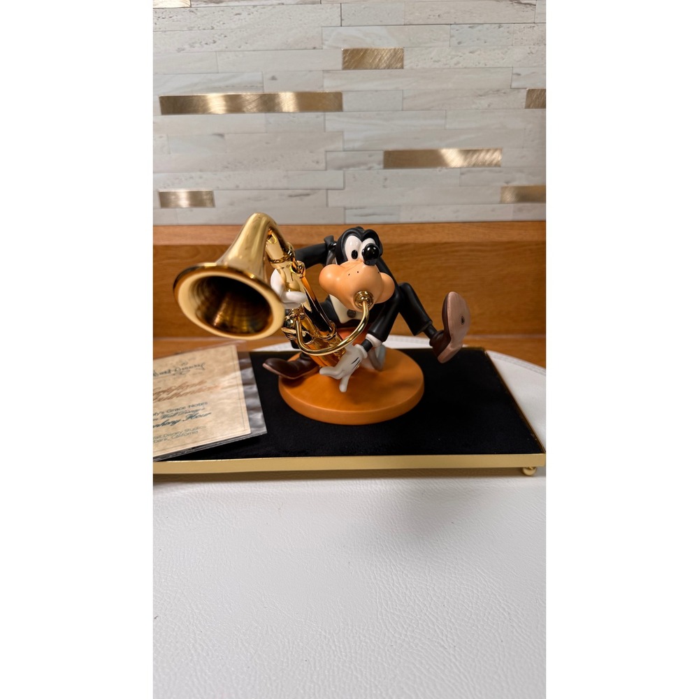 WDCC Goofy Symphony Hour‎ Goofy's Grace Notes Saxophone Figurine W/COA - Picture 4 of 8